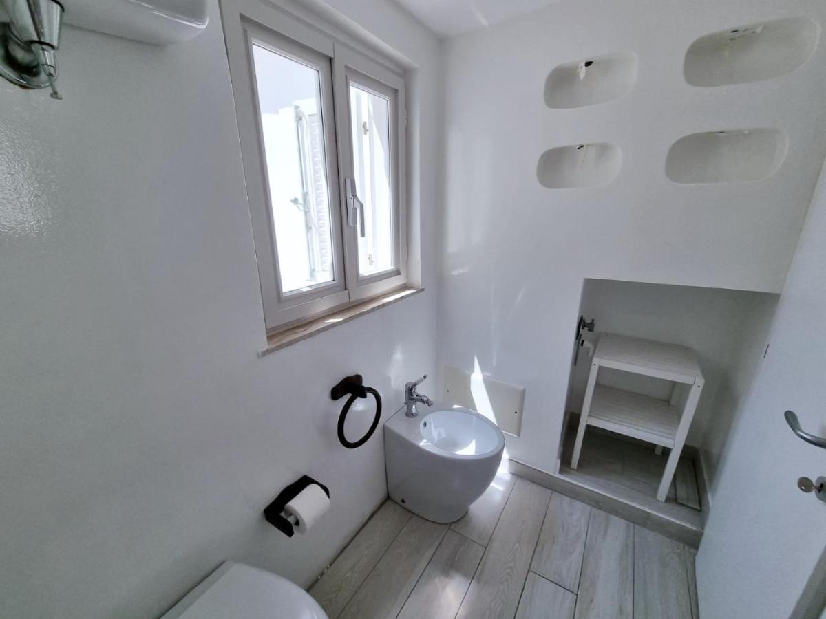 Maridea - Corso Umberto * Ponza